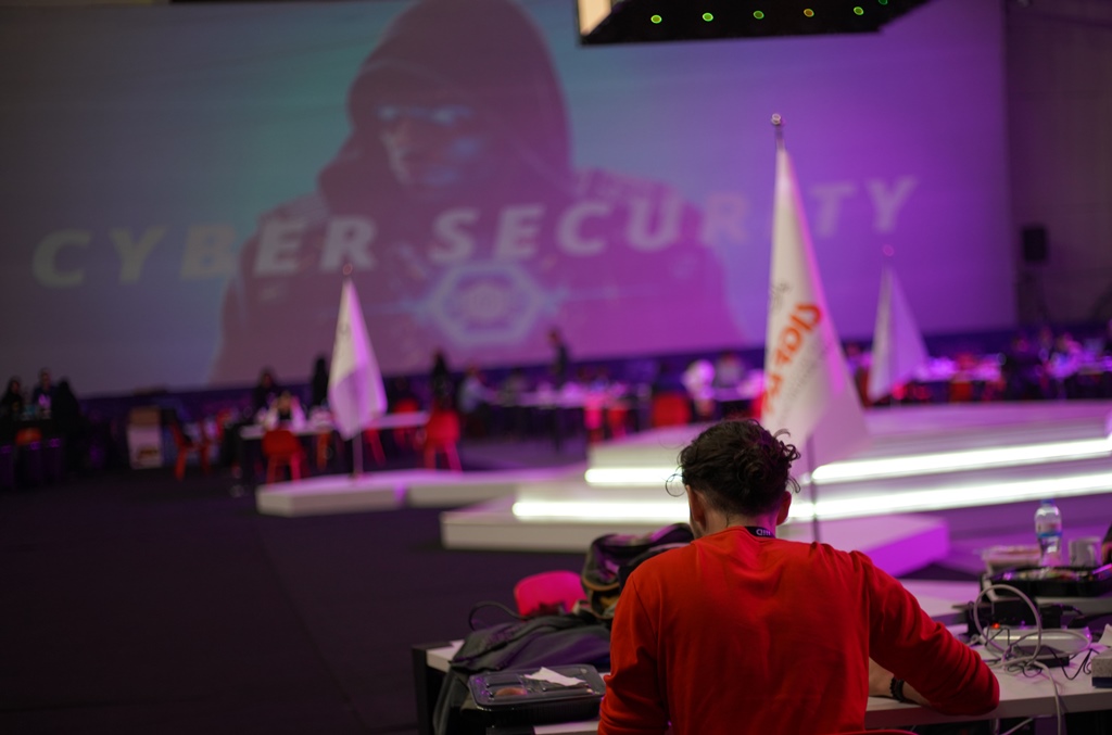 الباكستاني يفوز ببطولة الفردي لـ “Capture The Flag” السريع في أولمبياد التكنولوجيا 2025